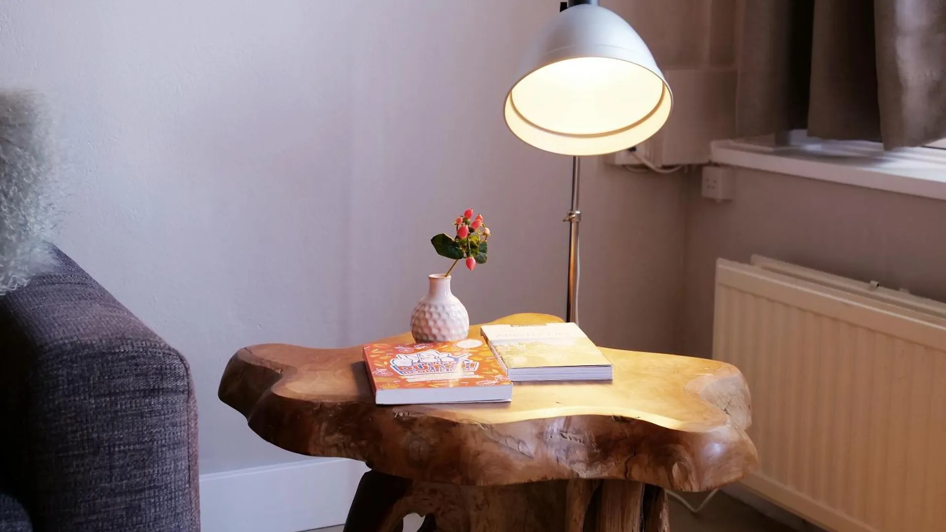 Canal Apartment Amsterdam Central 4P